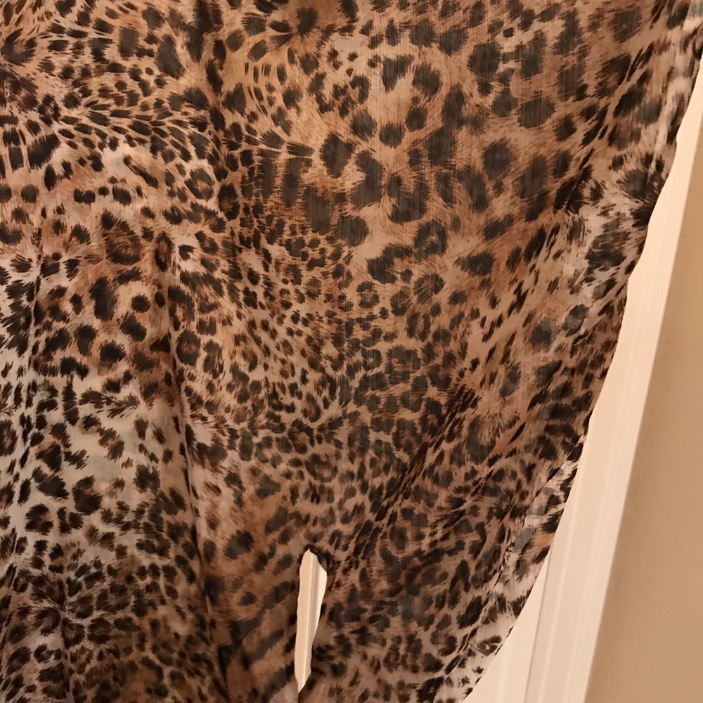 Cheetah blouse - Picture 4 of 4